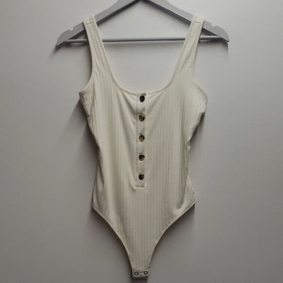 Good American Button Front Bodysuit in Ivory 002 Women's Size 2 NWT - Picture 1 of 12
